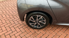 Toyota Yaris 1.5 Hybrid Design 5dr CVT Hybrid Hatchback